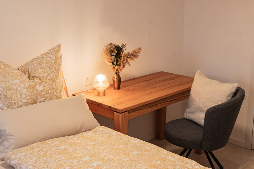 Schreibtisch Ferienwohnung